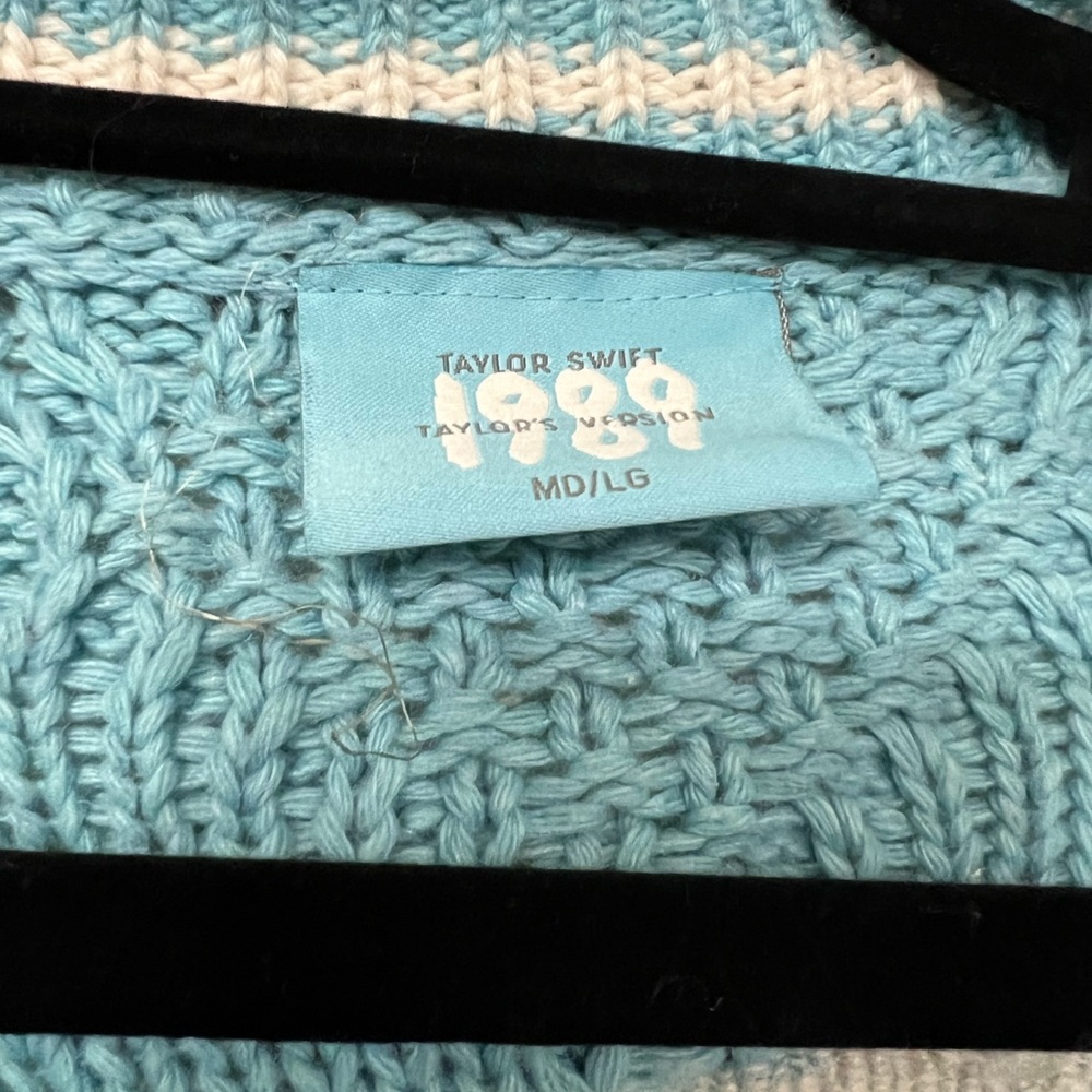 Taylor Swift 1989 cardigan - NWOT - medium/large